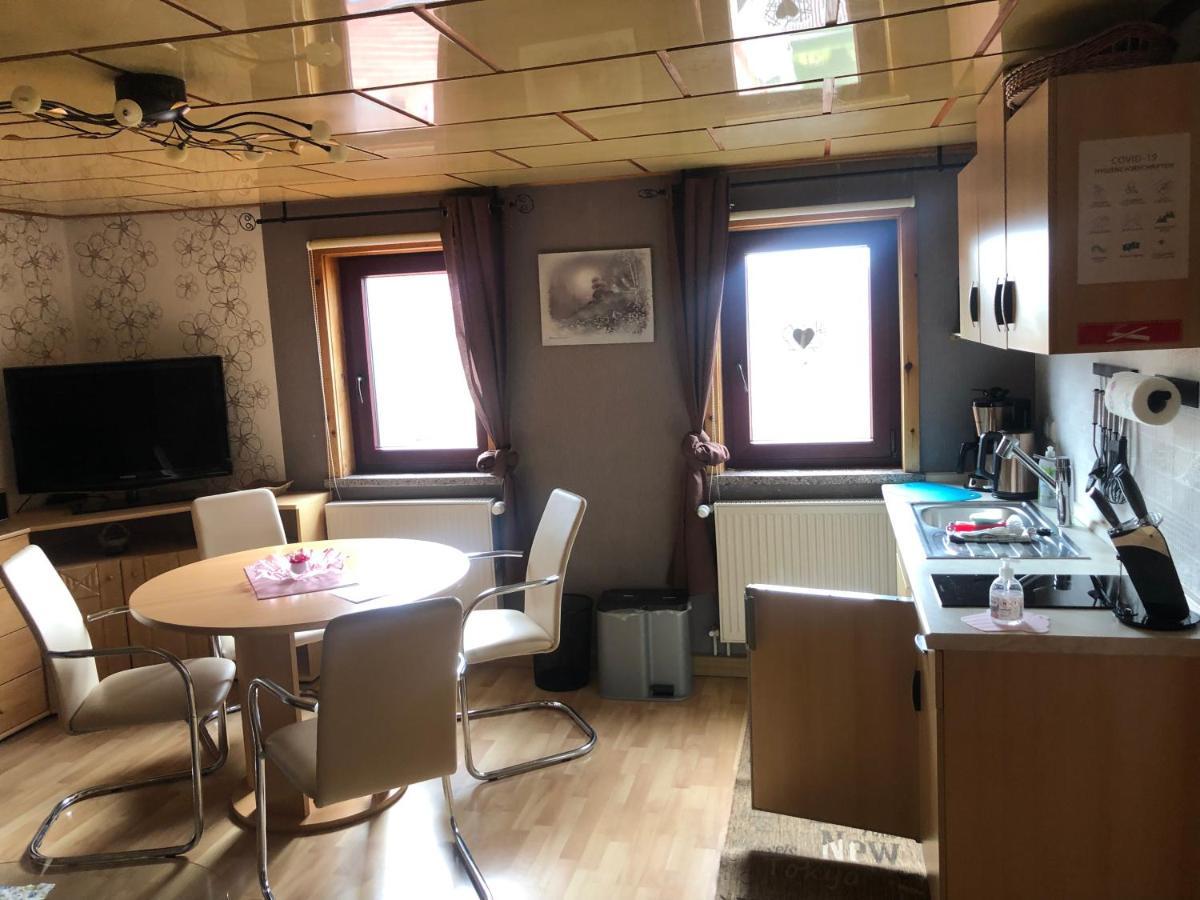 Ferienwohnung Dietlinde Bad Blankenburg Esterno foto