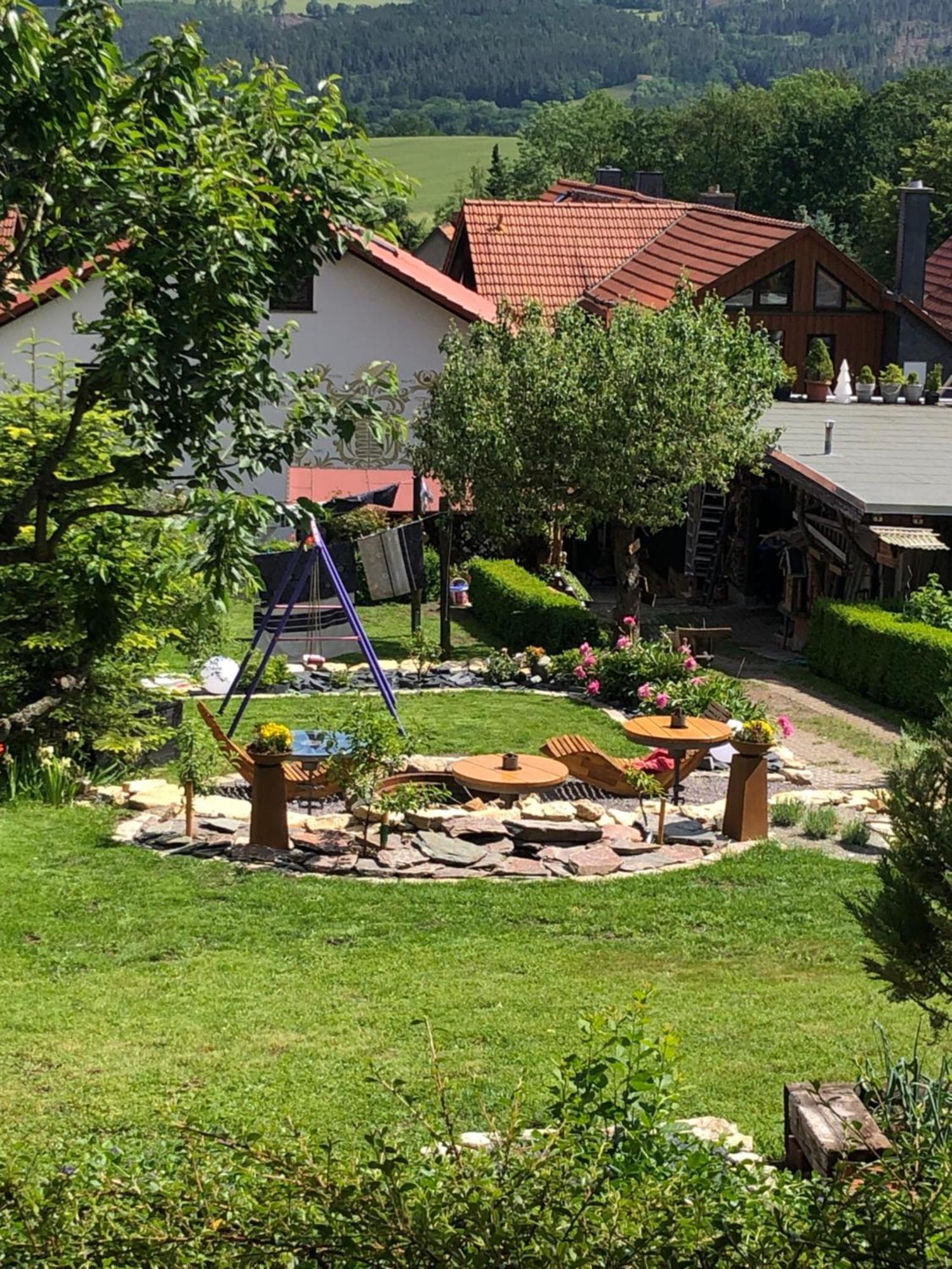 Ferienwohnung Dietlinde Bad Blankenburg Esterno foto