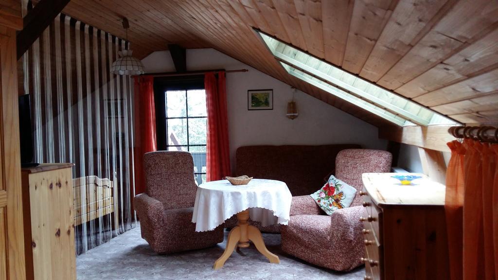 Ferienwohnung Dietlinde Bad Blankenburg Esterno foto