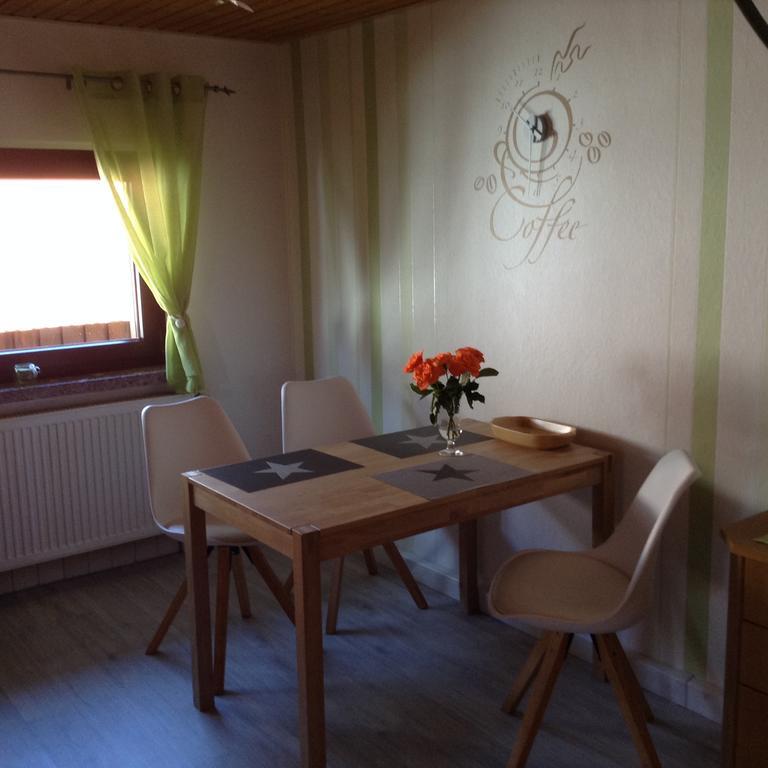 Ferienwohnung Dietlinde Bad Blankenburg Esterno foto